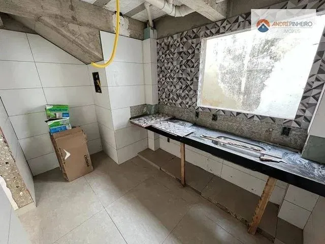 Imagem 2: Casa Geminada Triplex com Entrada Independente com 3 Quartos Sendo 01 com Suite À Venda