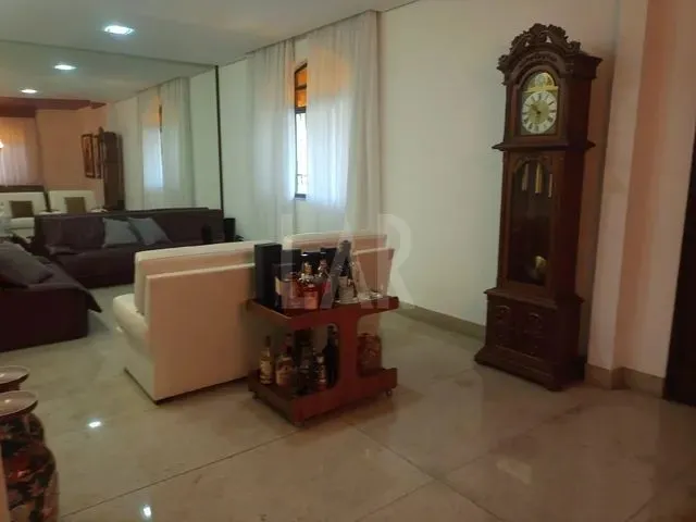 Imagem: Casa À Venda, 4 Quartos, 1 Suíte, 4 Vagas