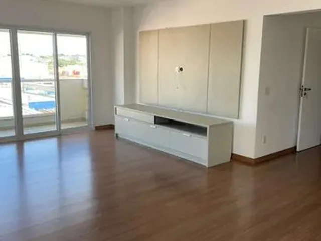 Imagem 2: Apartamento para Aluguel Possui 161 Metros Quadrados com 3 Quartos em Centro - Tatuí - Sp
