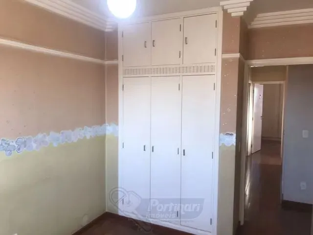 Imagem 5: Apartamento com 3 Quartos para Alugar por R$ 1700.00, 162.00 M2 - Centro - Limeira/Sp