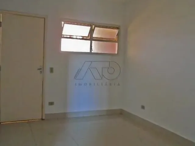 Imagem: Casa para Aluguel, 2 Quartos, 1 Vaga, Alto