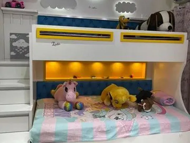 Imagem: Casa em Rua Pública Localizado no Bairro