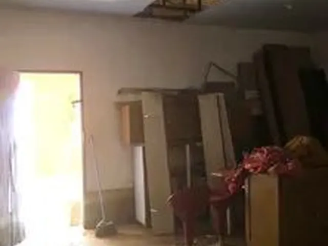 Imagem: Aluga Se Bem Grande Somente Um Comodo