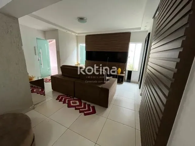 Imagem 2: Casa para Alugar, 3 Quartos, 1 Suíte, 3 Vagas, Nova Uberlândia - Uberlândia/Mg - R