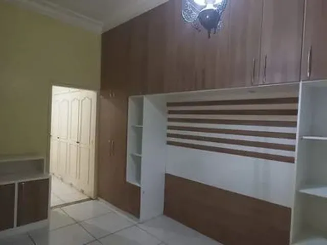 Imagem 2: Casa para Aluguel com 235 Metros Quadrados com 3 Quartos em Centro - Campos dos Goytacazes