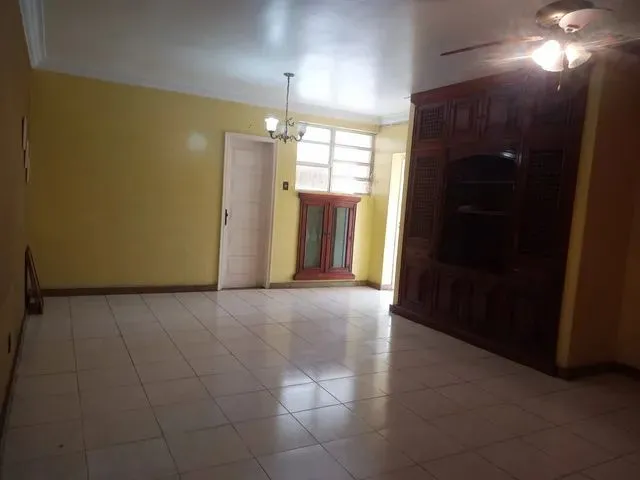 Imagem 15: Casa para Aluguel com 235 Metros Quadrados com 3 Quartos em Centro - Campos dos Goytacazes