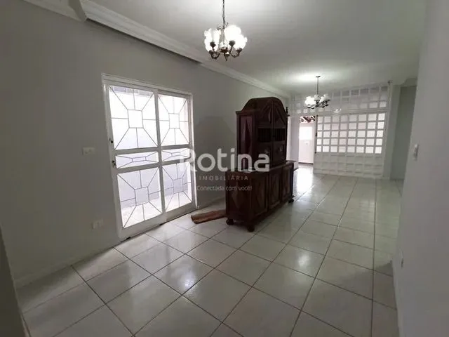 Imagem 5: Casa para Alugar, 3 Quartos, 1 Suíte, 2 Vagas, Brasil - Uberlândia/Mg - R$ 2.700,00