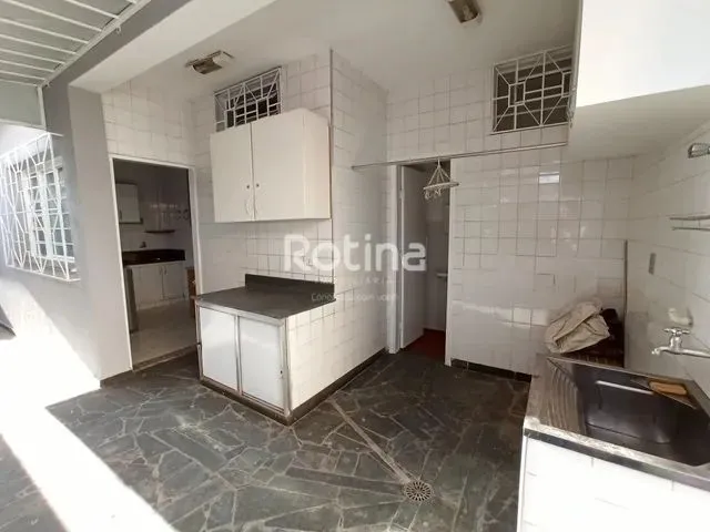 Imagem 7: Casa para Alugar, 3 Quartos, 1 Suíte, 2 Vagas, Brasil - Uberlândia/Mg - R$ 2.700,00