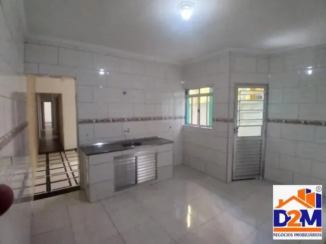 Imagem: Casa de 3 Quartos para Alugar no Bairro