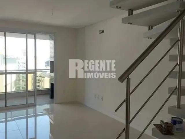 Imagem 2: Apartamento com 4 Dormitórios Duplex À Venda no Bairro Trindade em Florianópolis