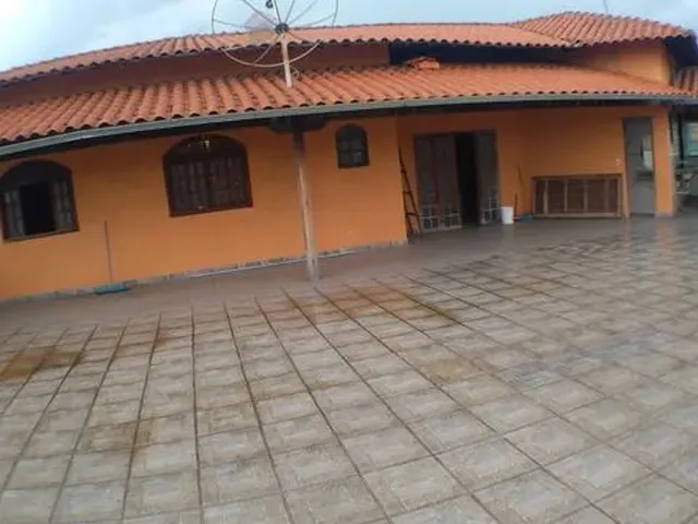 Imagem 8: Casa com 3 Dormitórios para Alugar em Contagem