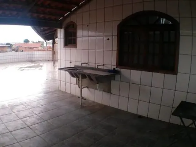 Imagem 6: Casa com 3 Dormitórios para Alugar em Contagem
