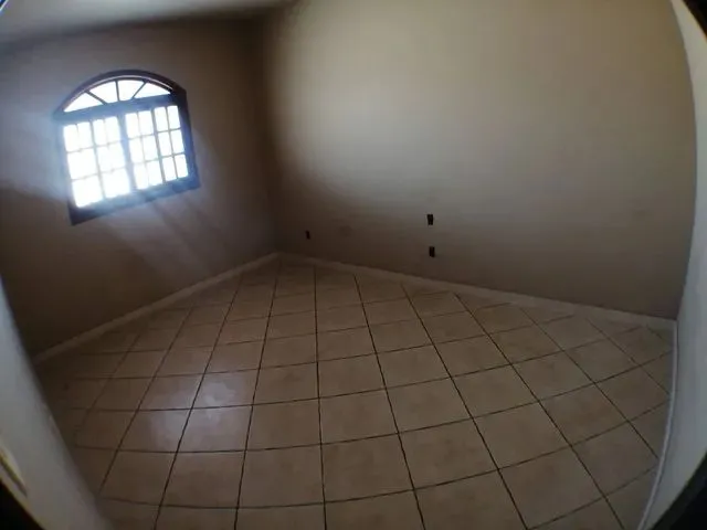 Imagem 14: Casa com 3 Dormitórios para Alugar em Contagem
