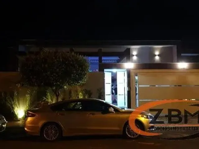 Imagem: Casa À Venda 3 Quartos, 2 Vagas, 282M²