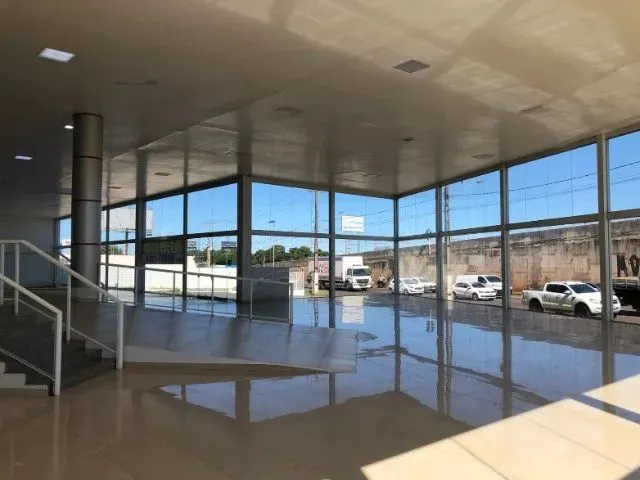 Imagem 8: Oportunidade Única: Imóvel Comercial com 1.500M² para Locação em Maringá-Pr