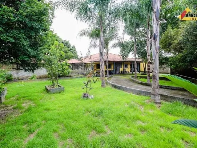 Imagem: Casa À Venda, 4 Quartos, 3 Vagas, Jardim