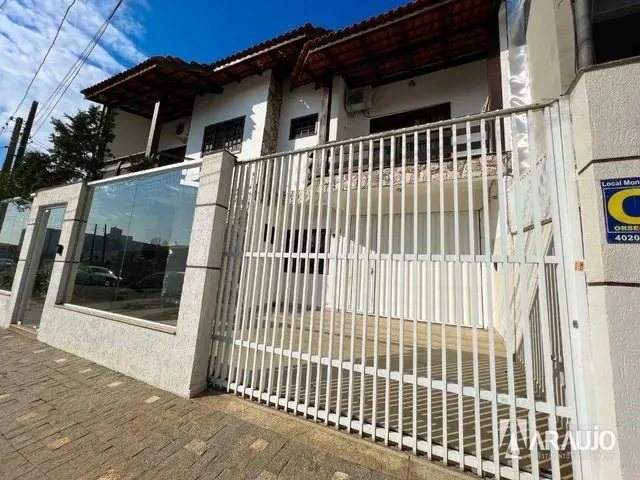 Imagem 13: Casa com Piscina Mobiliada e Equipada com 1 Suíte e 3 Dormitórios no Bairro Cordeiros