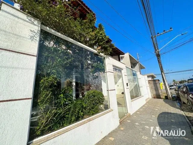 Imagem 4: Casa com Piscina Mobiliada e Equipada com 1 Suíte e 3 Dormitórios no Bairro Cordeiros