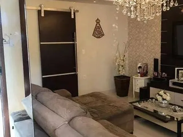 Imagem 5: Casa com Piscina Mobiliada e Equipada com 1 Suíte e 3 Dormitórios no Bairro Cordeiros
