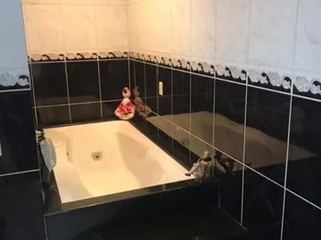 Imagem 14: Casa com Piscina Mobiliada e Equipada com 1 Suíte e 3 Dormitórios no Bairro Cordeiros