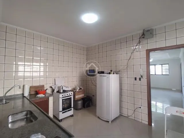 Imagem 13: Casa com 03 Dormitórios Sendo 01 Suíte