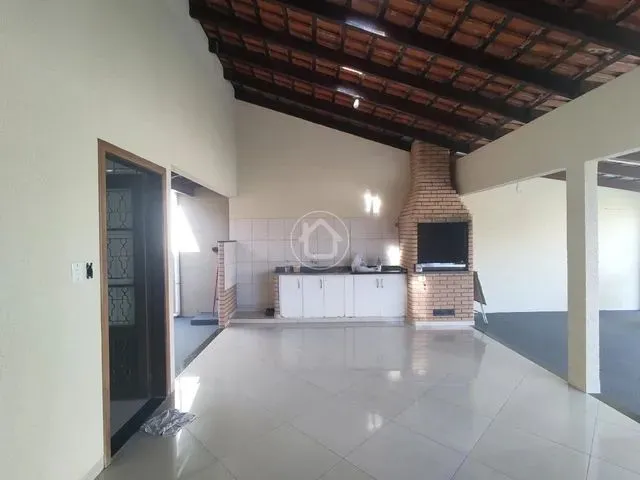 Imagem 4: Casa com 03 Dormitórios Sendo 01 Suíte