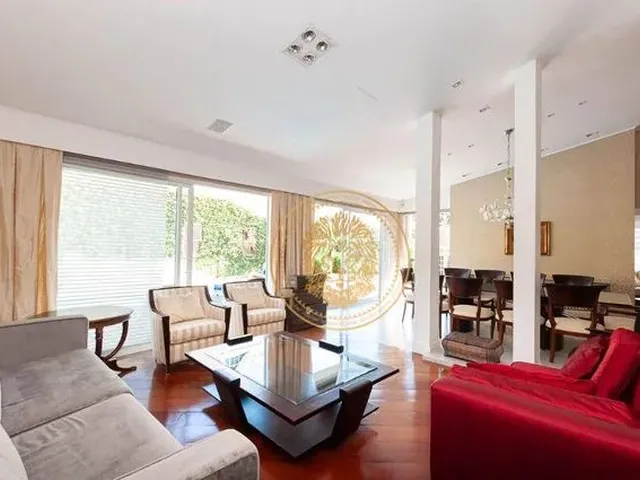 Imagem: Casa com 4 Dormitórios À Venda, 332 M²