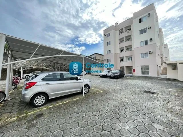 Imagem: Ch-Apartamento com 2 Dormitórios, Sacada