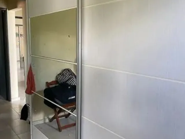 Imagem: Procuro Menina Responsável Que Trabalhe