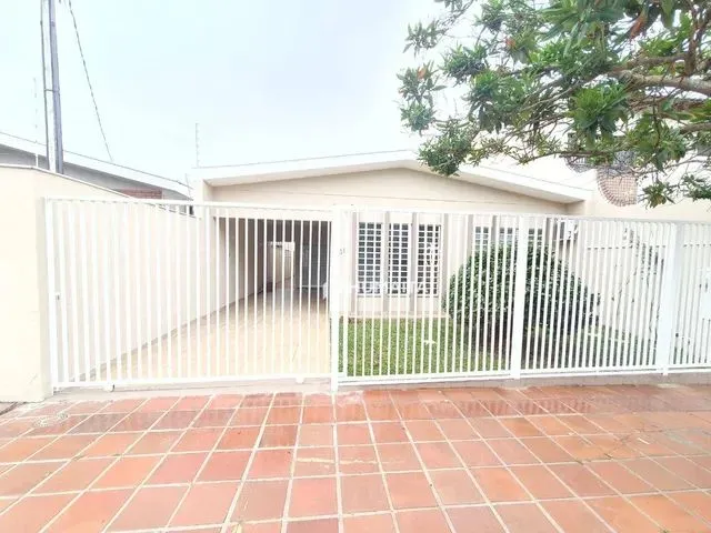 Imagem 1: Casa com 3 Dormitórios para Alugar, 177 M² por R$ 3.200/Mês - Petrópolis - Londrina/Pr