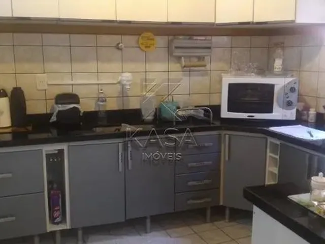 Imagem 4: Maravilhosa Casa com 2 Dormitórios, Sendo 01 com Ar Condicionado, Amplas Salas de Estar E