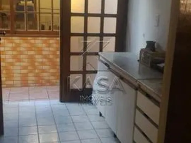 Imagem 15: Maravilhosa Casa com 2 Dormitórios, Sendo 01 com Ar Condicionado, Amplas Salas de Estar E