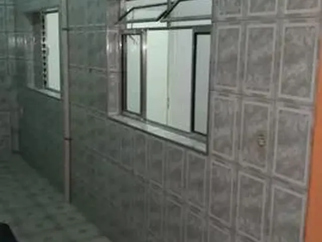 Imagem: Aluga-Se Uma Casa de 4 Cômodos com Garagem