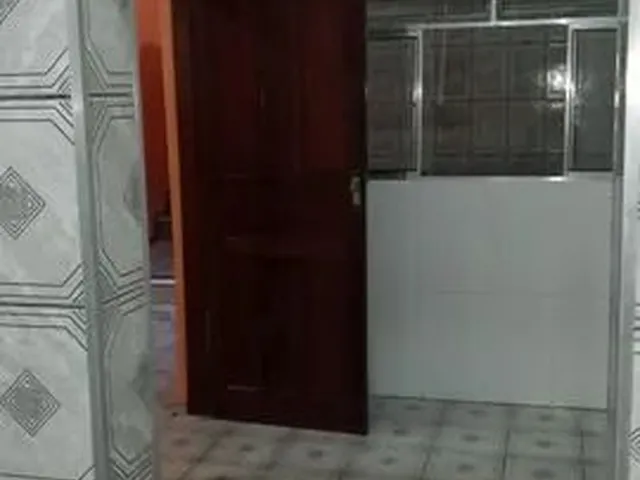 Imagem 4: Aluga-Se Uma Casa de 4 Cômodos com Garagem