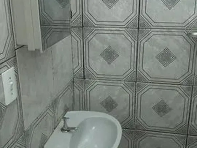 Imagem 2: Aluga-Se Uma Casa de 4 Cômodos com Garagem