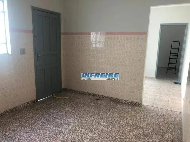 Imagem 9: Casa com 2 Dormitórios para Alugar, 50 M² por R$ 1.330/Mês - Vila Palmares - Santo