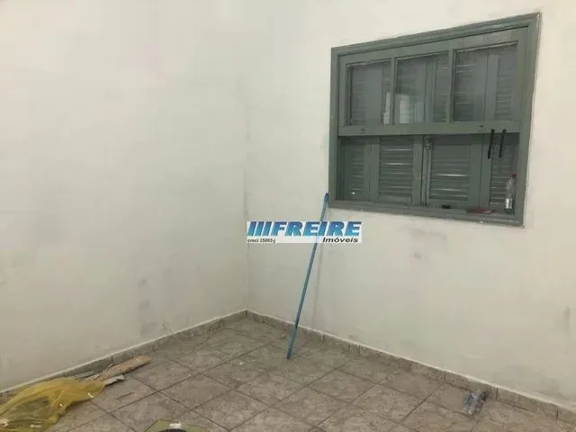 Imagem 11: Casa com 2 Dormitórios para Alugar, 50 M² por R$ 1.330/Mês - Vila Palmares - Santo