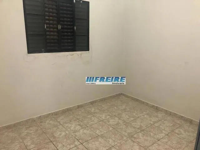 Imagem 5: Casa com 2 Dormitórios para Alugar, 50 M² por R$ 1.330/Mês - Vila Palmares - Santo