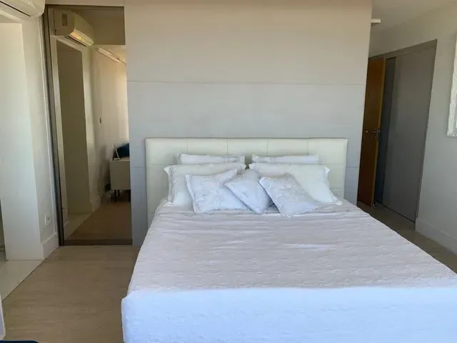 Imagem 6: Apartamento para Aluguel com 166 Metros Quadrados com 4 Quartos em Piatã - Salvador