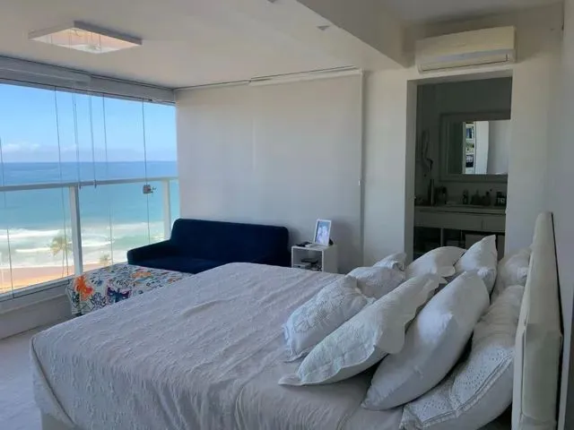Imagem 3: Apartamento para Aluguel com 166 Metros Quadrados com 4 Quartos em Piatã - Salvador