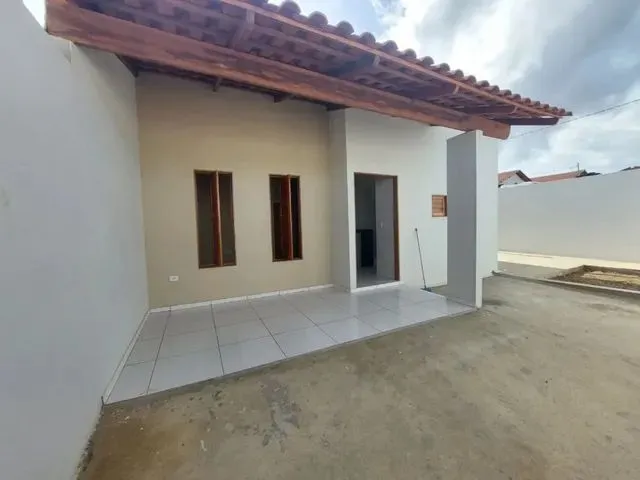 Imagem: A casa possui 3 Dormitórios, 1 Banheiro, 120m² de Área e