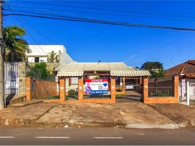 Imagem: Casa 3 Dormitórios com Salão de Festas