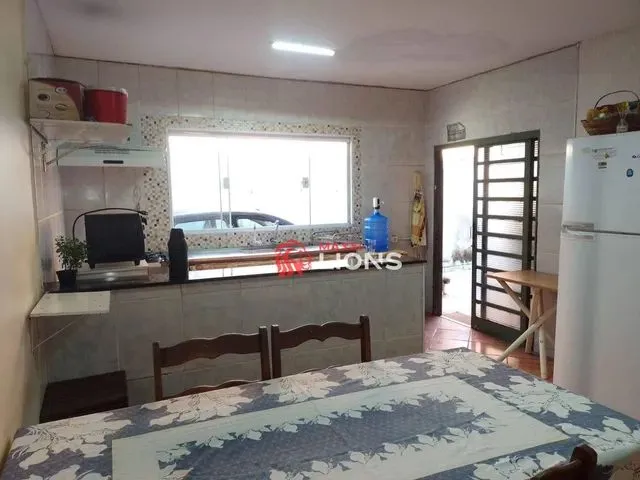Imagem: Casa com 3 Dormitórios À Venda, 129 M²