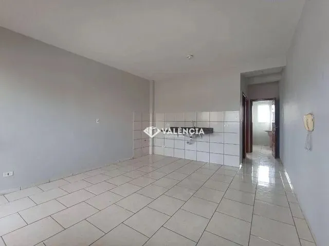 Imagem: Kitinet para Alugar por R$740.00 na Rua