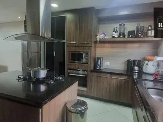 Imagem 16: Casa com 4 Dormitórios À Venda + Barracão Comercial, por R$ 1.900.000 - Cidade