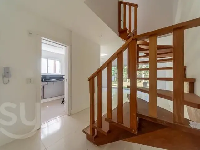 Imagem: Casa em Condomínio no Bairro Lomba do Pinheiro
