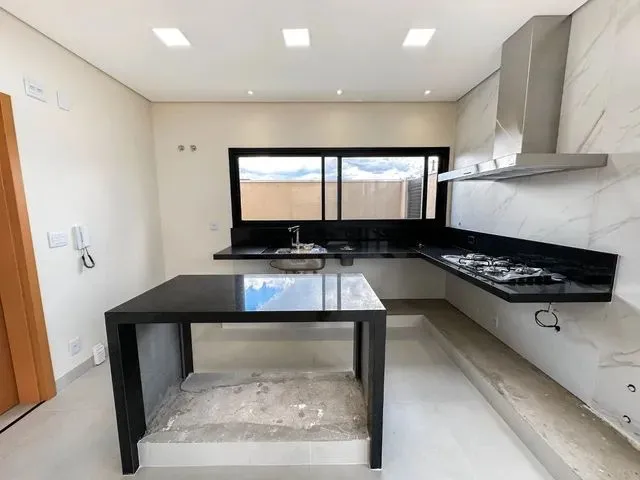 Imagem 4: Cód.: 10363 - Sobrado com 3 Dormitórios À Venda, 335 M² por R$ 1.750.000,00
