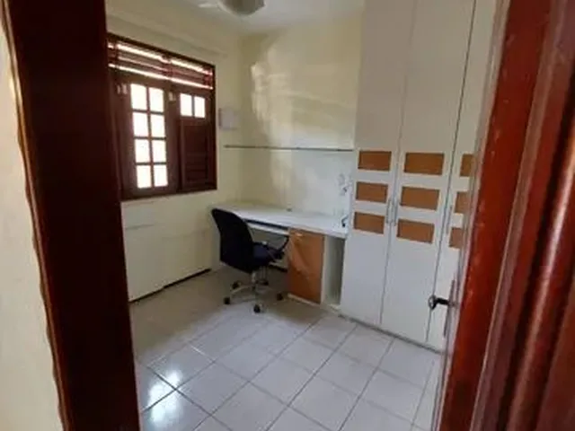 Imagem 12: Excelente Casa Duplex Semi-Mobiliada com 4 Quartos, 3 Suítes e Piscina na Parquelândia