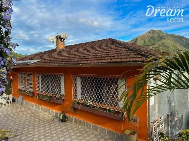 Imagem 1: Casa com 3 Dormitórios À Venda, 308 M² por R$ 850.000,00 - Tijuca - Teresópolis/Rj