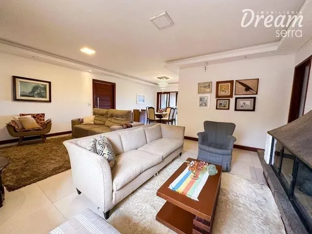 Imagem 10: Casa com 3 Dormitórios À Venda, 308 M² por R$ 850.000,00 - Tijuca - Teresópolis/Rj